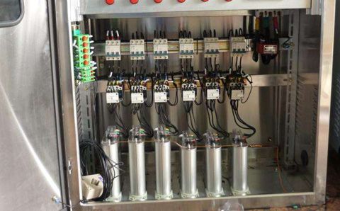 低壓電力電容器爆炸的原因是什么？